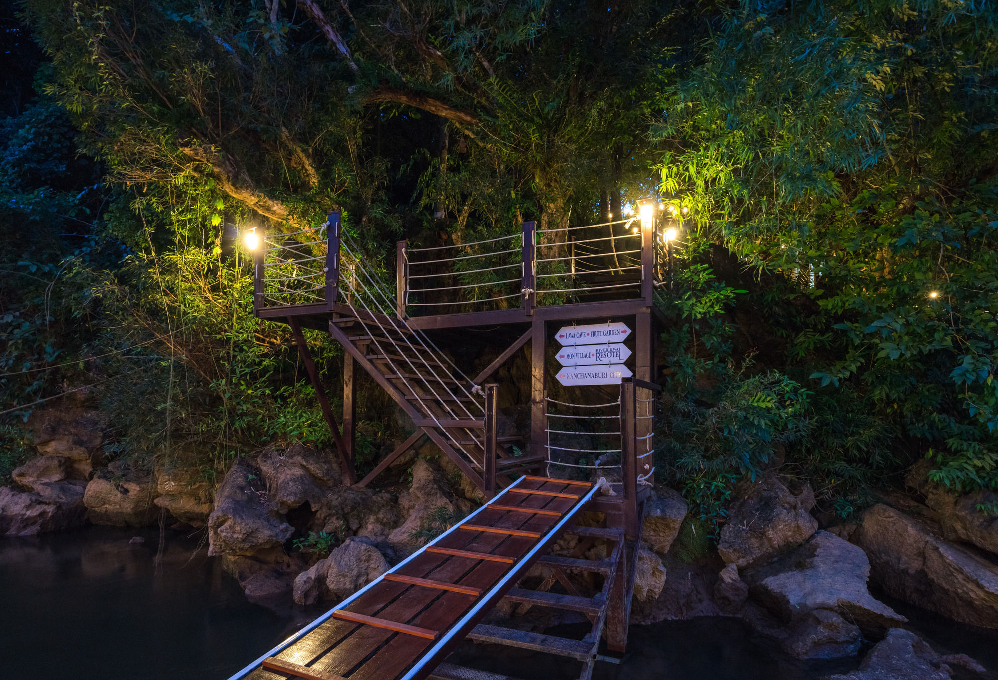 The Float House River Kwai Сайок Экстерьер фото
